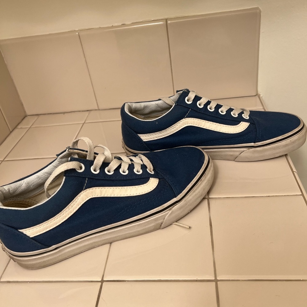Women’s Blue Vans